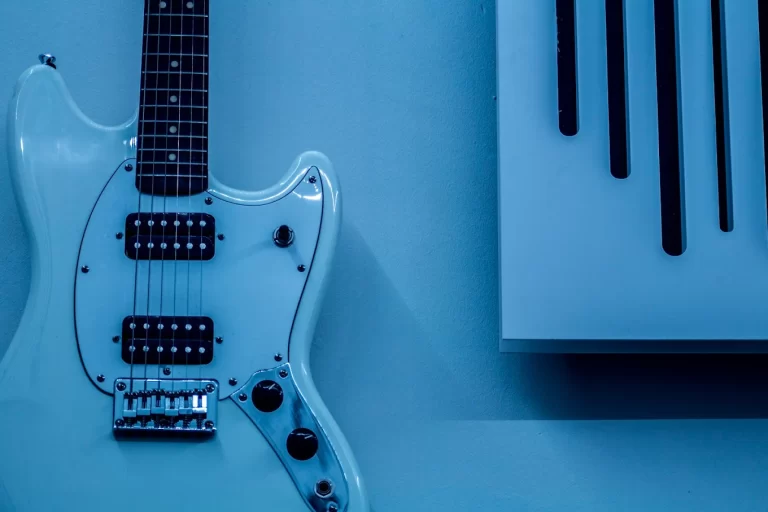 Guitarra en estudio de grabación profesional en Sevilla, Ace Studio Sevilla