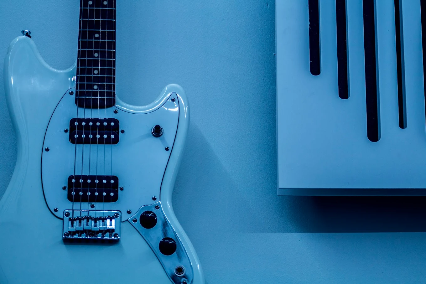 Guitarra en estudio de grabación profesional en Sevilla, Ace Studio Sevilla